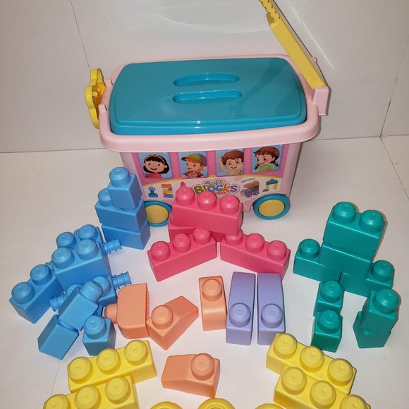 New 35pc Blocks Pull Wagon - Picture 9 of 15